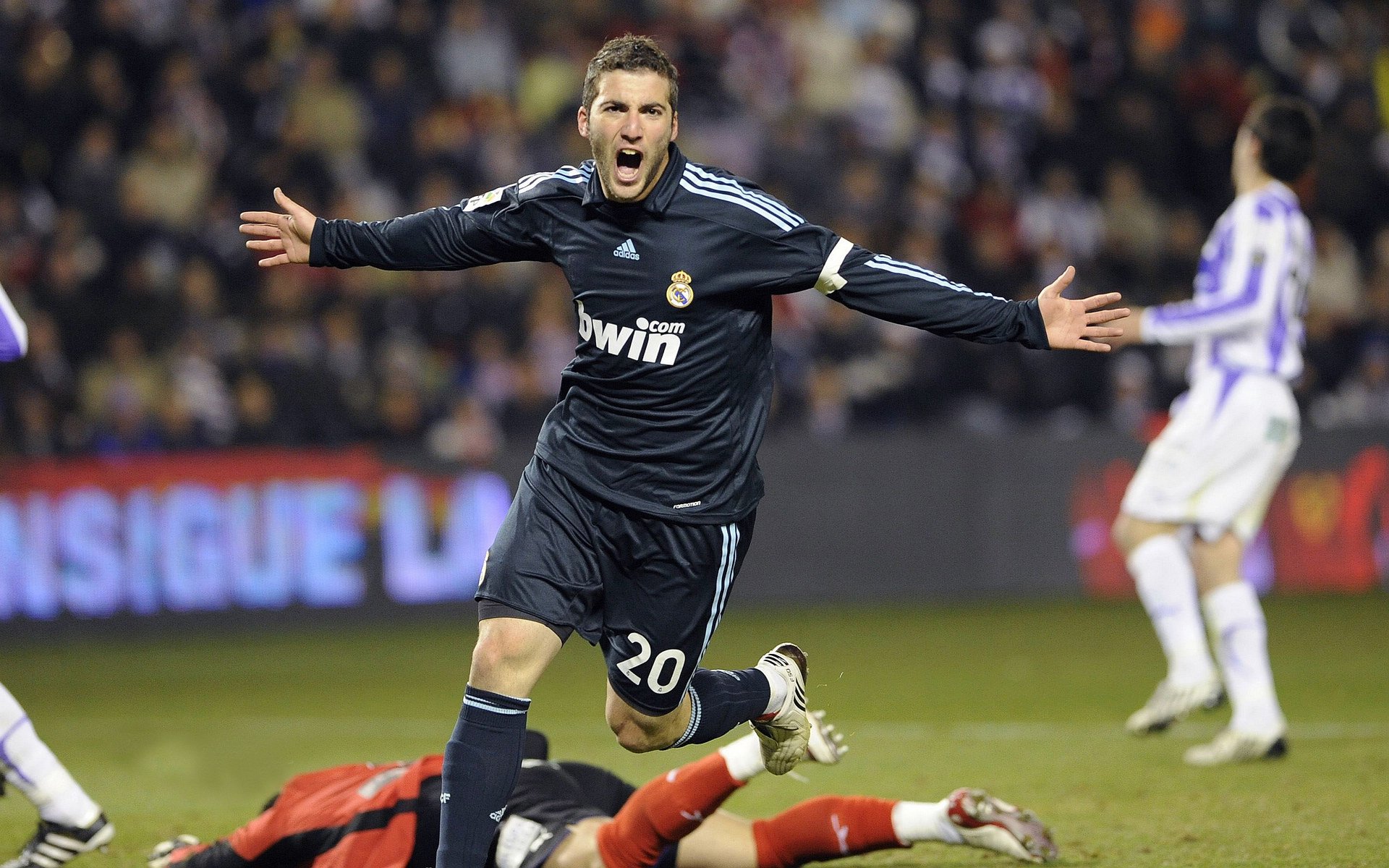 中超积分榜形势再度变化,中超的积分榜