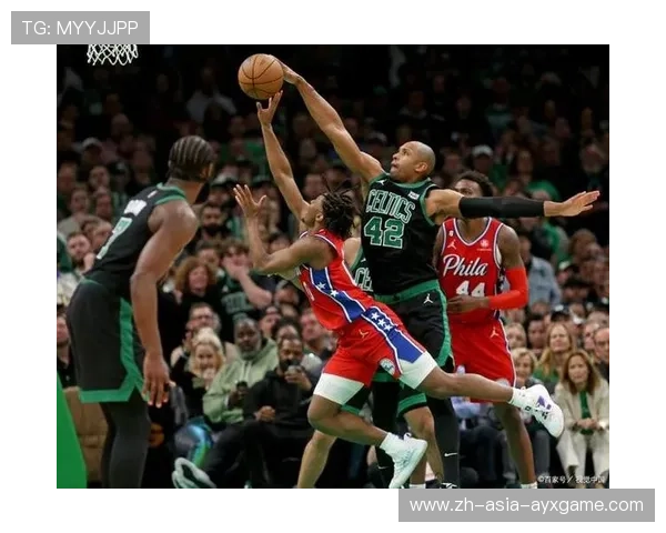 76人球员强硬防守赢得关键回合
