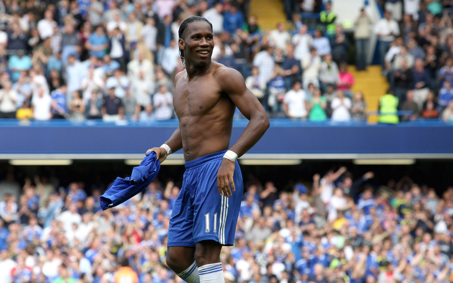 世界杯:青训教练抱怨“孩子只模仿花哨动作不练基本功” 专家提倡平衡